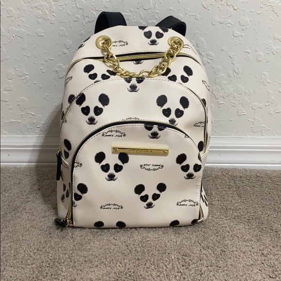 amazon basics slim weekender travel backpack AmazonBasics Carry On (Overnight) Color:Indigo Wonder/Silver Metallic ListedDate_25L17 lululemon everywhere belt bag